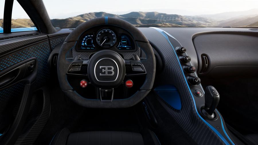 Торпедо Bugatti Chiron Pur Sport 2020 года  (фото 33 из 44)
